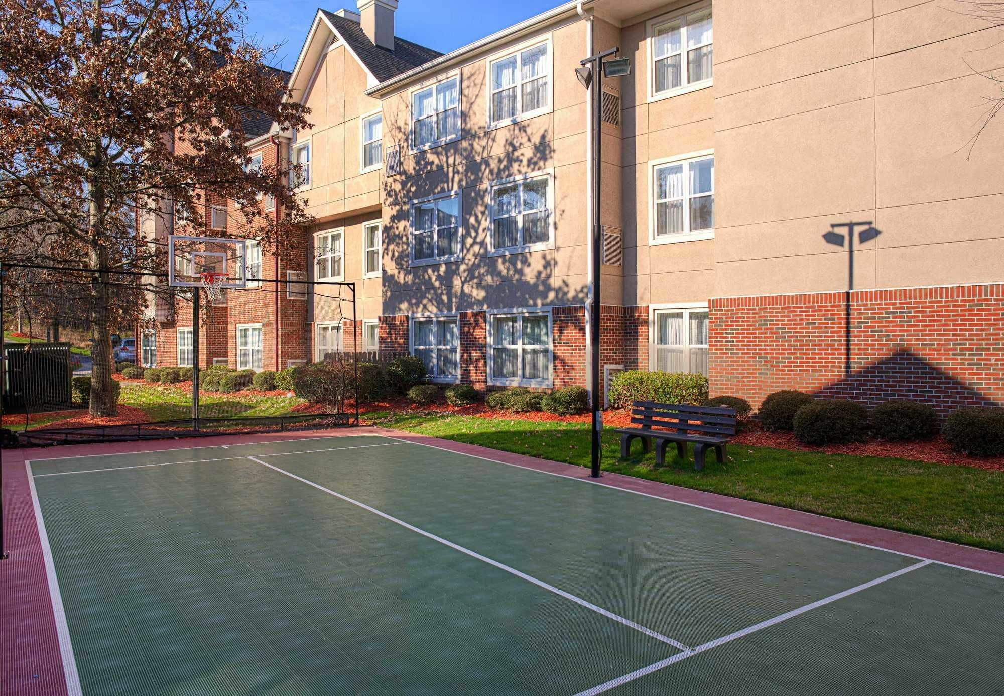 Residence Inn Hartford Windsor Exterior photo